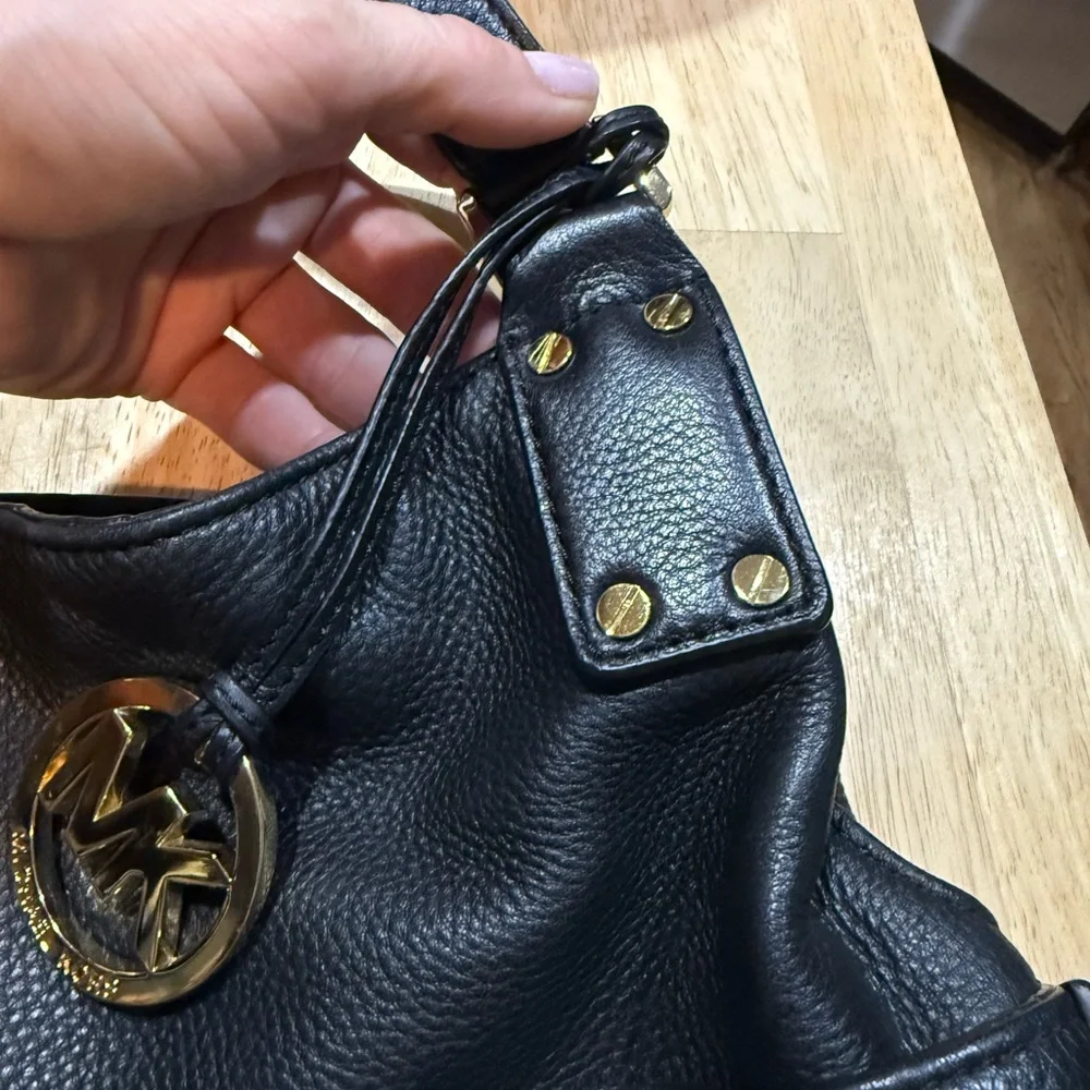 Michael Kors Portland Black Pebbled Leather Hobo Tote Shoulder Handbag Purse - Picture 5 of 11